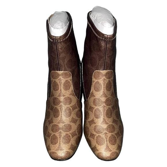 Coach Signature Margot Heeled Bootie Ankle Boots Size 7.5 New - Picture 2 of 9
